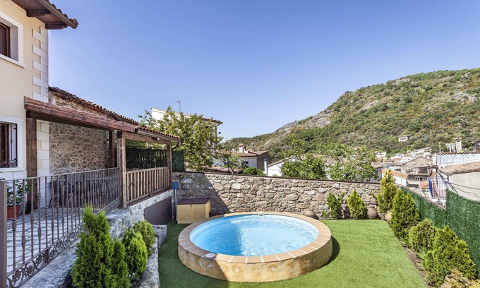 El Real de San Vicente Cottage | La Fontanita is an old Manchego house, completely renovated