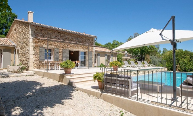 Viens House | La Fontaine Basse – village rental house for 8 in Viens