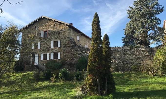 Bievre Isere Bed & Breakfast | La FortBelle