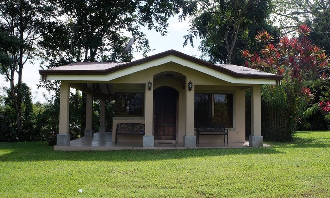 El Tanque Villa | La Fortuna Airport Villa