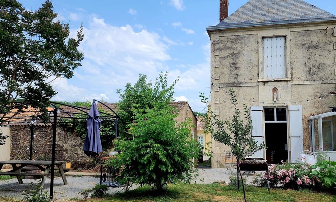 Saint-Christophe-du-Ligneron House | Large charming house in the center of town