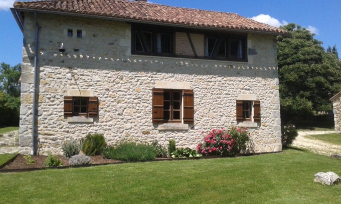 Saint-Martin-de-Fressengeas House | La Baine: House with character