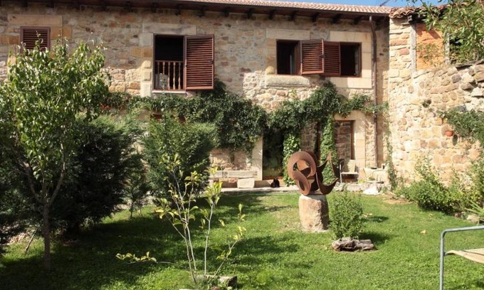 Nestar House | La Galana