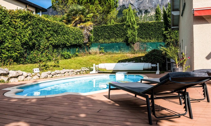 Meylan Villa | 🌹La Galante villa with pool and mountain view