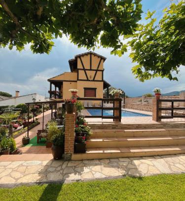 Colmenar del Arroyo Apartment | La Garrocha