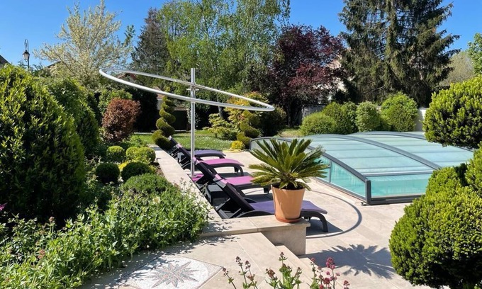 Merceuil House | La Genterine, house with swimming pool