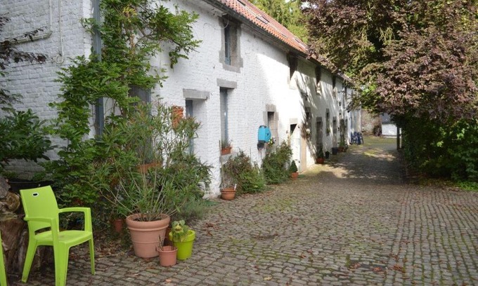 Ragnies Bed & Breakfast | La Gentilhommière du Château de Ragnies