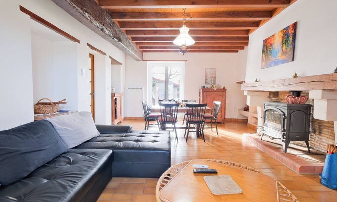 Saint-Meard-de-Drone House | La Grande Métairie, Country House in Périgord with Private Garden and Terrace