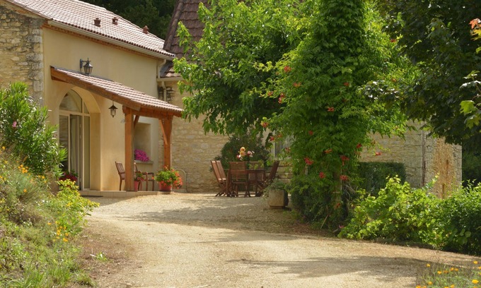 Sauveterre-la-Lemance House | La Grangette: slow tourism in Périgord
