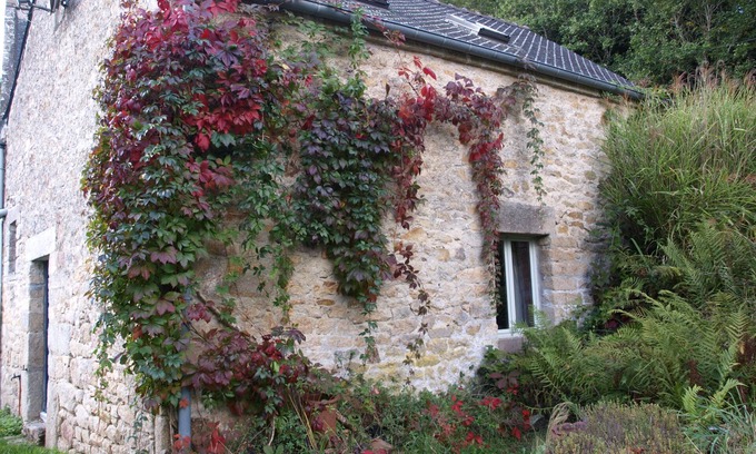 Melrand House | LA GRANGE A CONVERTED BARN IN THE BEAUTIFUL HAMLET OF TALROCH