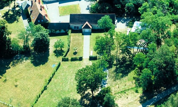 Chemilly House | La Grange de l’ecuyer