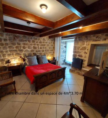 Saint-Barthelemy-le-Meil Bed & Breakfast | La Grange de La Coste