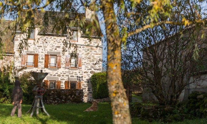 Alpuech House | La Grange High, vacation rentals around Laguiole