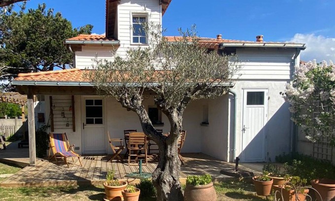 La Plaine-sur-Mer House | La Gravette - 650m de la plage - Parking