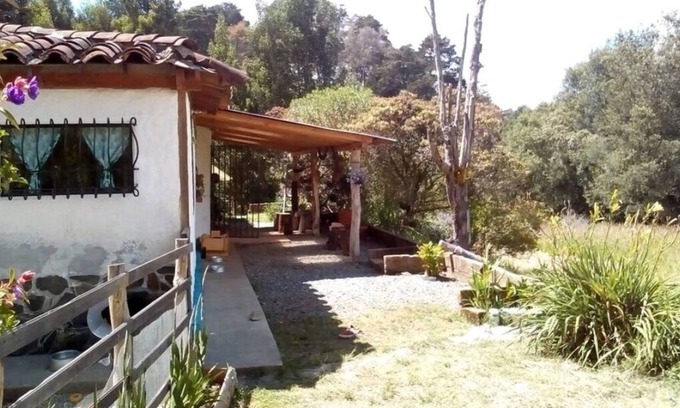 Guarne Cabin | La guaca mud house cabin with chimney, close to Parque Arvi