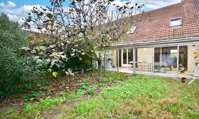 Decines-Charpieu House | La Halte Décinoise - Maison de 103m2 avec jardin