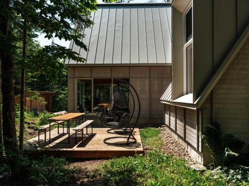 Chertsey Ski Chalet | La Havre Gris - Relax and enjoy