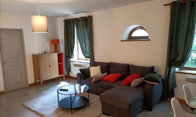 Nant Apartment | La Jolie Dourbie de Nant