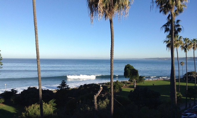 Village of La Jolla Condo | La Jolla Cove Ocean Views. 31 night min. Save $1000. Two bdrm, 2 bath.n