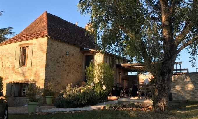 Saint-Martial-de-Nabirat House | La Julelyne - Perigordian house with swimming pool