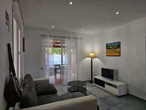 Centre de Flacq House | La Kaz Mama
