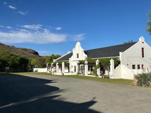 Beaufort West Cabin | La La Karoo