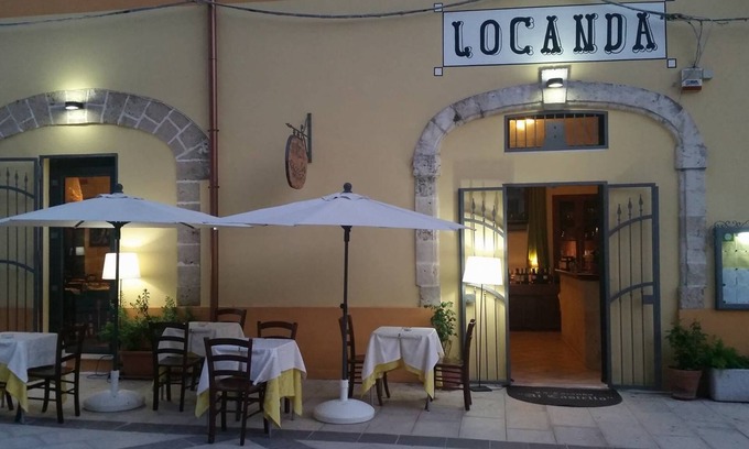 Centro Storico Bed & Breakfast | La Locanda al Castello