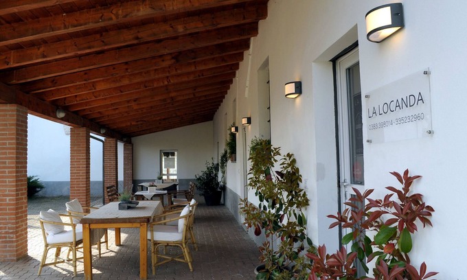 Calvignano Hotel | La Locanda di Calvignano