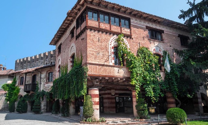 Grazzano Visconti House | La Locanda di Grazzano Visconti