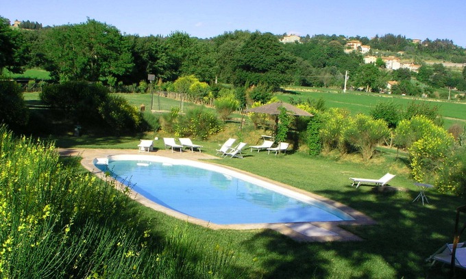 Monteleone d'Orvieto Apartment | La Loggia in Farmhouse Borgo Santa Maria