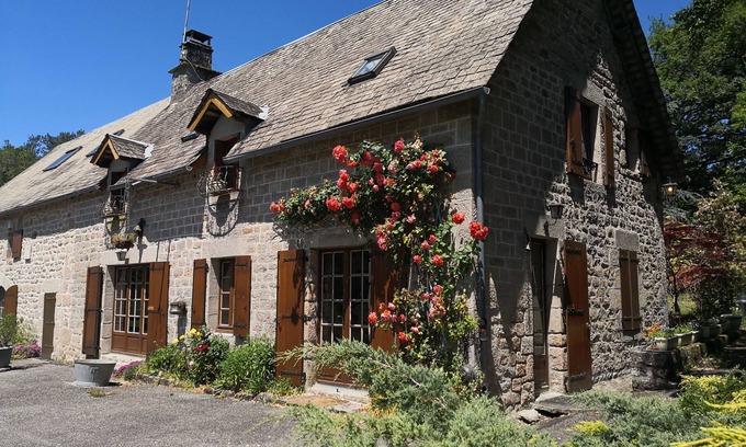 Eyrein House | la Longere du Haut Courby en Plein Cœur de la Forêt Domaniale de Sédières