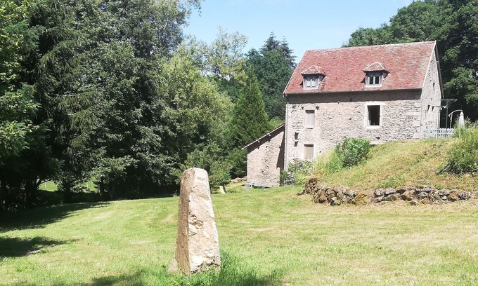 Saint-Martin-de-la-Mer House | La Louve au Moulin, in the Morvan park