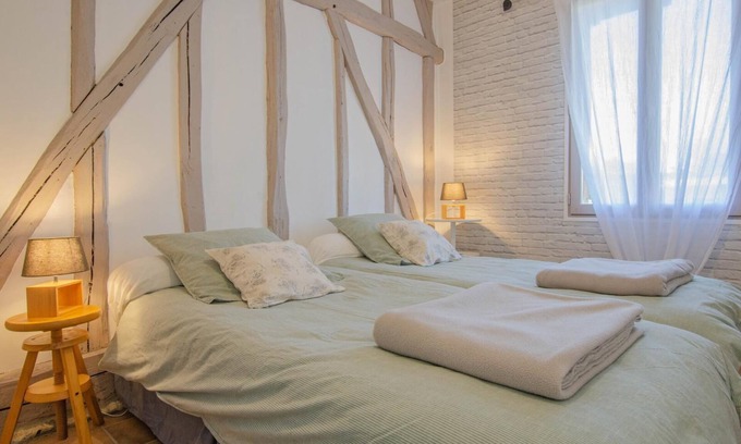 Jeugny House | La Louvière - JEUGNY - Gîte