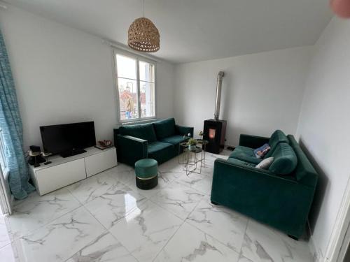 Saint-Georges-sur-la-Pree House | La Maison d'Heidi