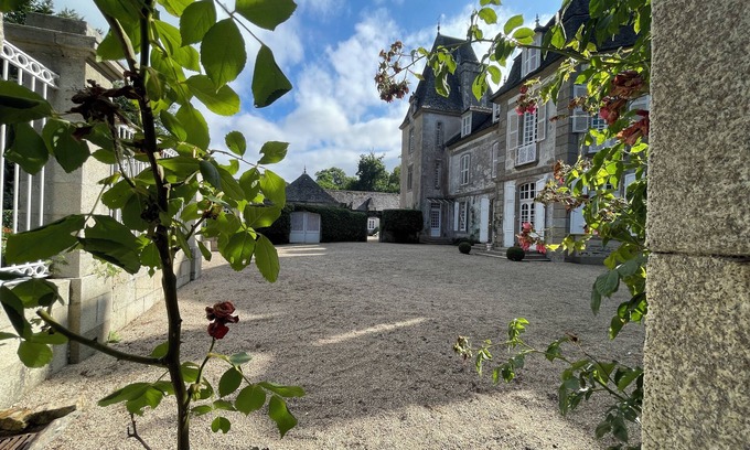 St.-Martin-des-Champs House | La Maison de Garde