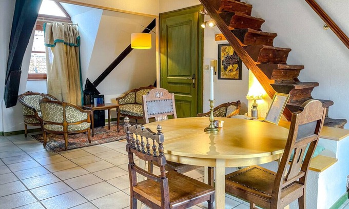 Riquewihr Apartment | La Maison Bleue - Historic house in the heart of Riquewihr. 5 guest apartment