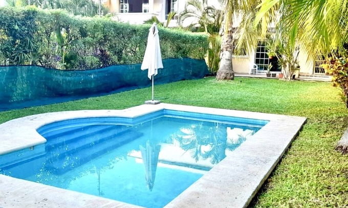 Alfredo V. Bonfil House | La Maison Bleue