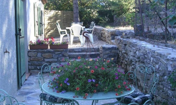 Generargues House | La Maison Charmante - Attractive cottage for 6 persons with garden furniture