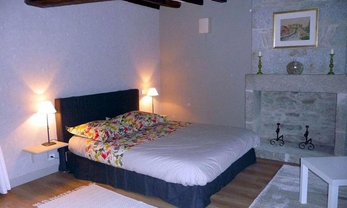 Saint-Germain-du-Corbeis Bed & Breakfast | La Maison d'à Côté