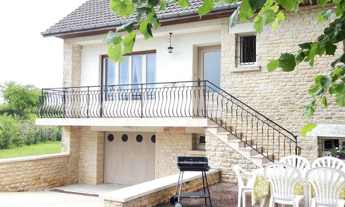 Donzy House | La Maison de Blanc Gateau