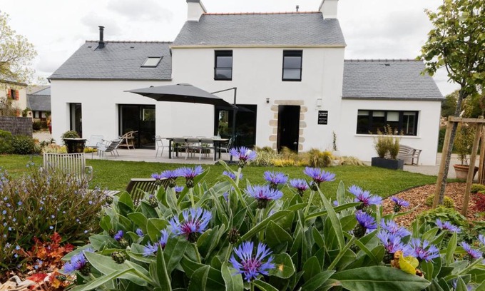 Milizac House | La maison de Jean