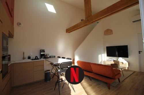 Aulnay-sous-Bois House | La Maison de Louise