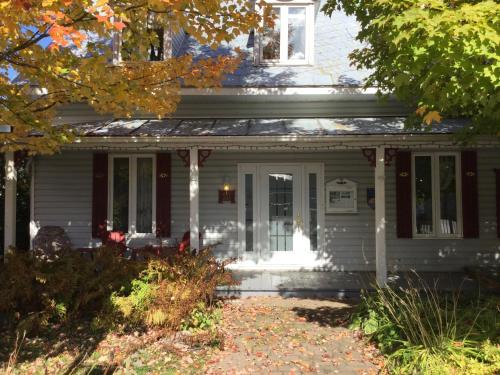 Saint-Ubalde Bed & Breakfast | La Maison Denis St-Ubalde