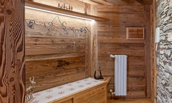 La Salle Apartment | La Maison Derby - Apartment 10 minutes from Courmayeur!