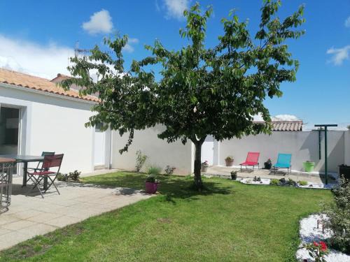 Longeville-sur-Mer House | La Maison des Roses