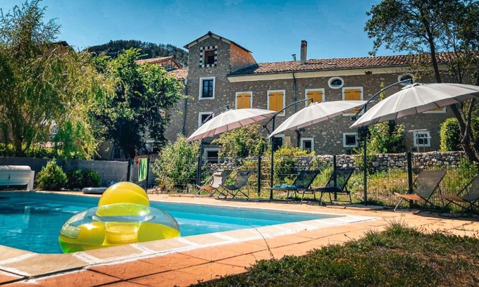 La Motte-du-Caire Bed & Breakfast | La Maison des Hôtes