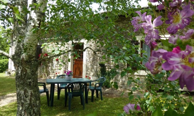 Blanzay House | La Maison des Oiseaux