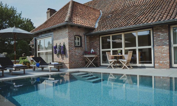 Deerlijk Bed & Breakfast | La Maison Des Papillons