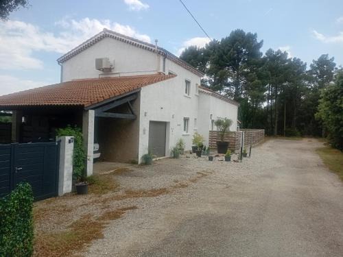 Saint-Peray House | La maison des pins