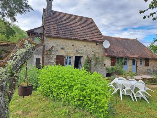 Eguilly House | La Maison des Renouillers
